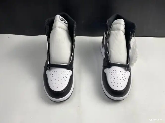 555088-010 Jordan (2014) Black 1 Retro Air White 0417